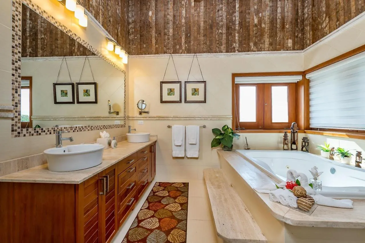 Private Villa With Incredible Pool, Maid, Jacuzzi - Cap Cana Resort Punta Cana