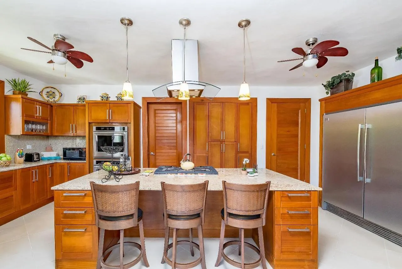 Private Villa With Incredible Pool, Maid, Jacuzzi - Cap Cana Resort Punta Cana 0*,  República Dominicana